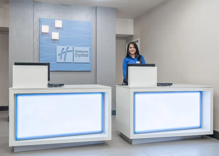 Holiday Inn Express Hotel & Suites Ames By Ihg