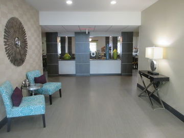 Express & By Ihg